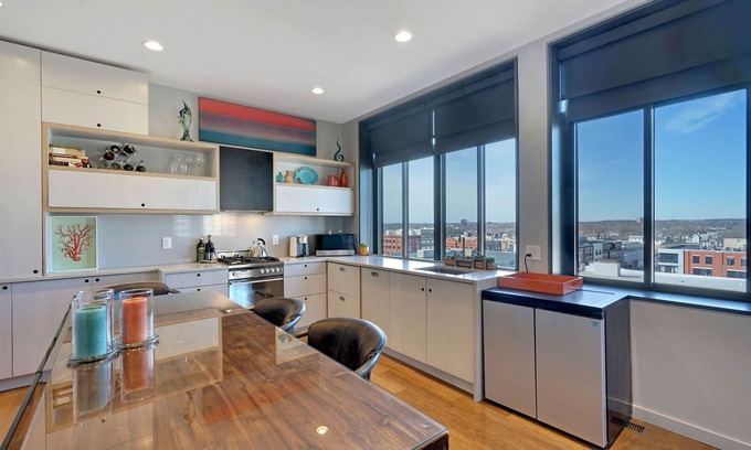 Asbury Park Condo | Summer Rental - 2 Bedroom/2 Bath Highrise - Downtown Modern Luxury!