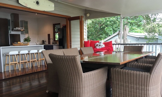 Somerset Dam House | 'Summer Villa' at Somerset Dam