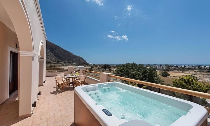 Perissa Villa | SummerHouse Collection with Jacuzzi in 2k m² plot in Santorini Perissa Beach