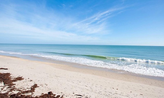 Summerplace Cottage | Summerplace Oceanfront Splendor - Come Relax By The Sea