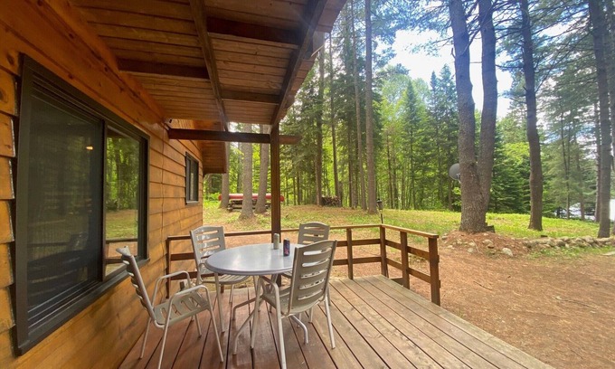 Madawaska Valley Cottage | SUMMERSWIND COTTAGE RETREAT on Wadsworth Lake