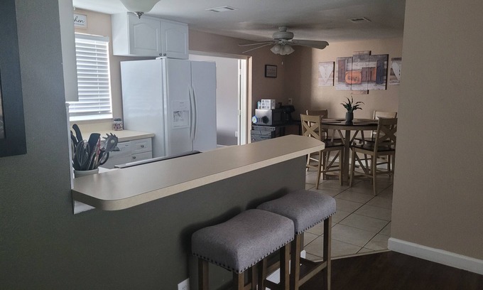 Town 'n' Country House | SummerTime Oasis 4 Bd 2Bth SF House with Pool