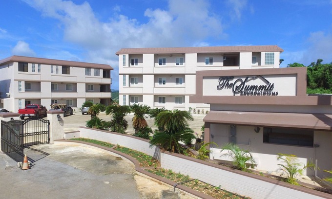 Capital Hill Condo | Summit Condominium and Hotel