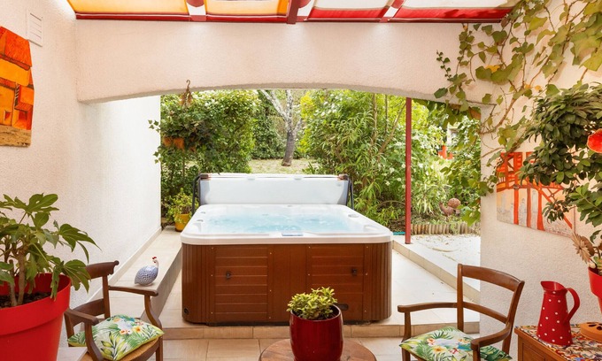 Carcassonne House | Sumptuous House Of 120m² With Garden And Jacuzzi