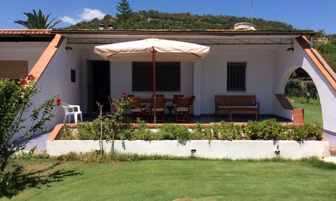 Costa Rei Villa | Sun, sea and relaxation in the villa just 50 meters from the beach
