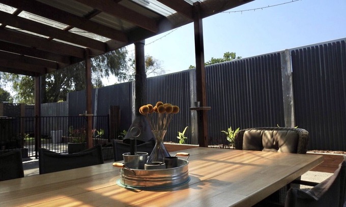 Tootgarook House | Sun, Sea and Spa, chill in our large family home
