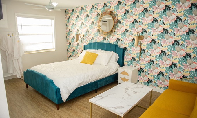 Indian Shores Hotel | Sunburst inn The Classic - Room 2