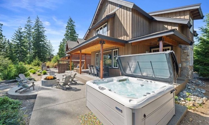 Cle Elum House | Suncadia 3 Bdrm Rustic Golf Water View Home