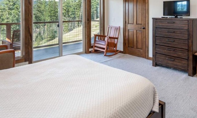 Cle Elum Ski Chalet | Suncadia 3 Bdrm Townhome with Hot Tub