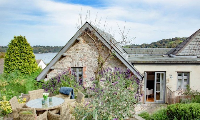 Dittisham Cabin | Sunday School