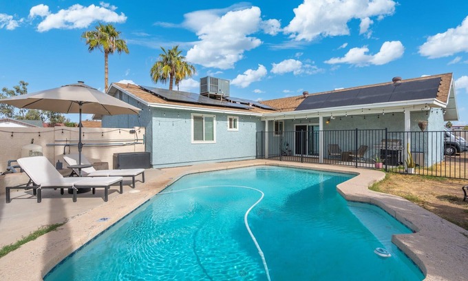 East Mesa House | Sunfit Dreams | 3BD, BBQ, Pool & Fitness