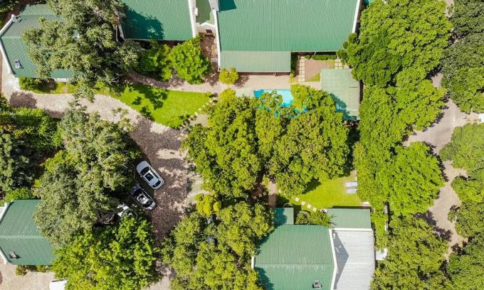 Greater Johannesburg Metropolitan Area House | Sunninghill Guest Lodges