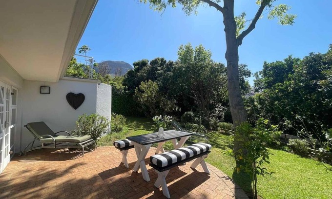 Somerset West Apartment | Sunny garden apartment in a top location, surrounded by nature - pure relaxation!