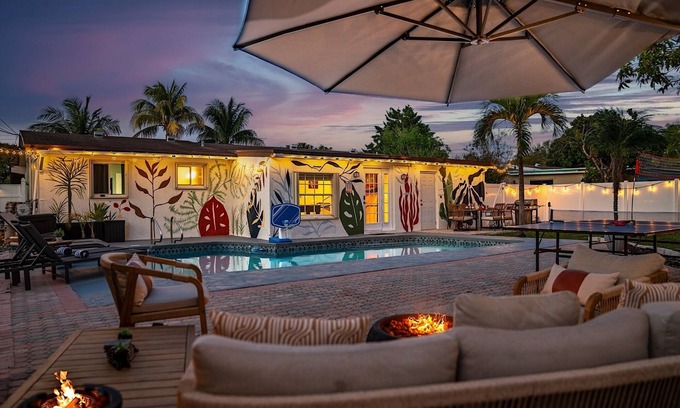 Plantation Villa | Sunny-Haven 3 Bedroom PoolVilla With GameRoom near the Beach & Shopping Centers