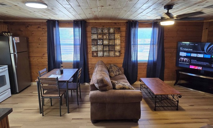 Sulphur Apartment | Sunny Hill at Gamble Hollow