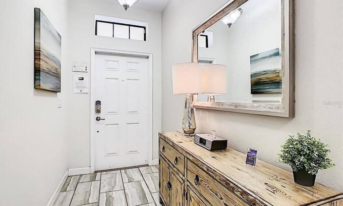 Loughman House | Sunny Home w/pool, hot tub, 12 miles from Disney