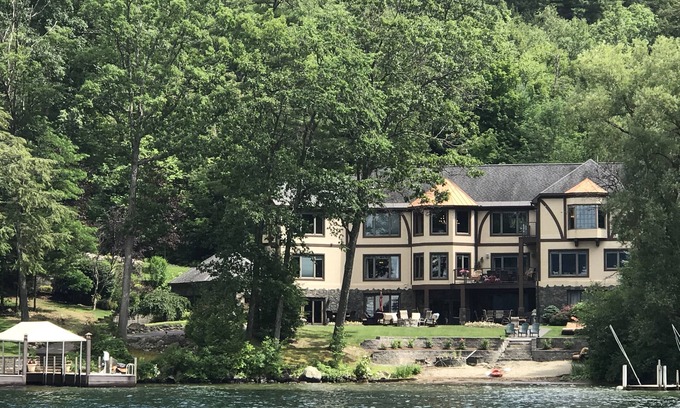 Lake George House | Sunny Shores Lake George