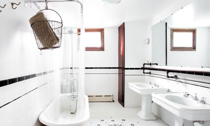Hudson Apartment | Sunny, Spacious & Central: Fabulous Suite In The Heart of Historic Hudson, NY