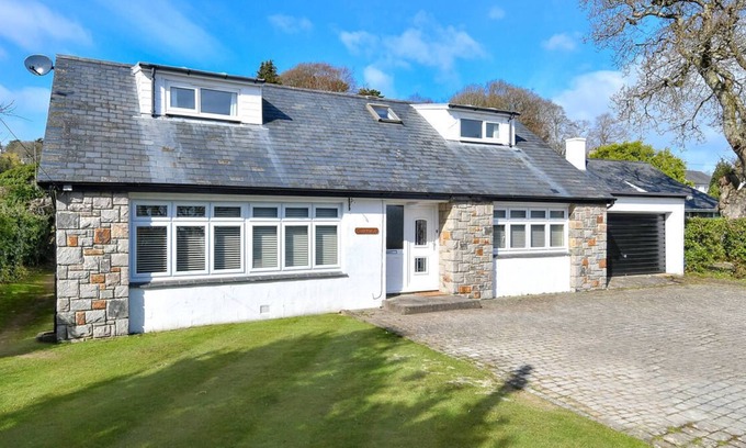 Llanbedrog House | Sunnydale in the beautiful Pwllheli