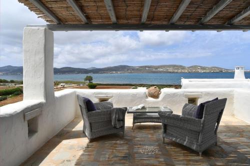 Paros House | SUNRAY Paros Beach front 2 bedroom house next to kite sports