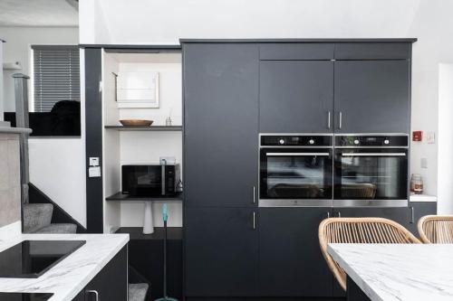 West Looe House | Sunrise 6 Bedroom Home in Looe Cornwall