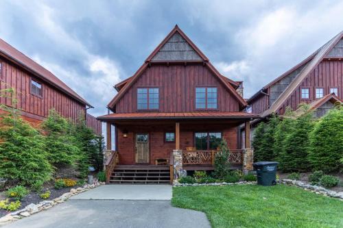 Elk Park House | Sunrise Lodge at Eagles Nest