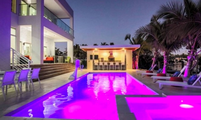 Marathon House | Sunrise Paradise on Sombrero Brand New 4 bed 5 bat