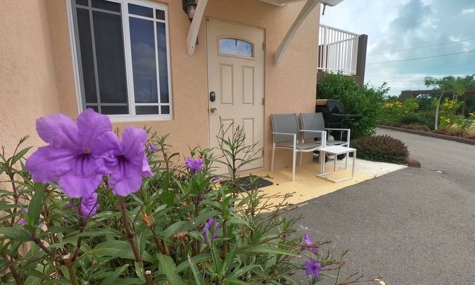 Long Bay Apartment | SunSeaSand - 1Bdrm Seaside Unit C - Long Bay Hills