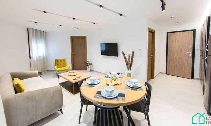 Les Berges du Lac Apartment | SUNSET 203: Luxury apt with Gym in Lac1