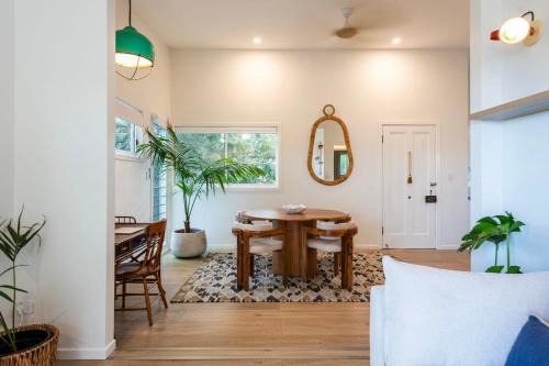 Yamba Apartment | Sunset Cottage - oceanstays