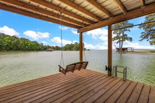 Blanchard House | Sunset Cove 1 - Lakefront Retreat Waterfront with Spectacular Sunset Views