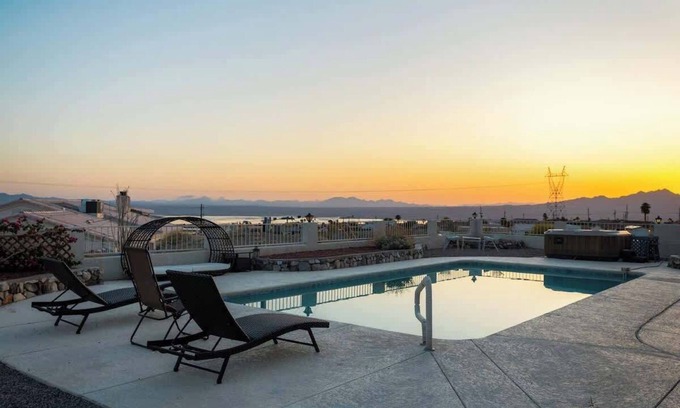Lake Havasu City House | Sunset Lake Views | Pool Hot Tub Sleeps 16