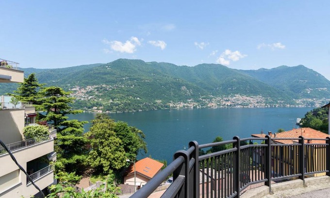 Blevio Apartment | Sunset Lake View - by MyHomeInComo