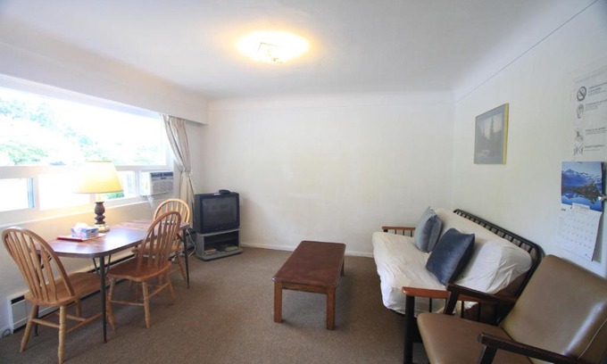 Port Alberni Hotel | Sunset Motel