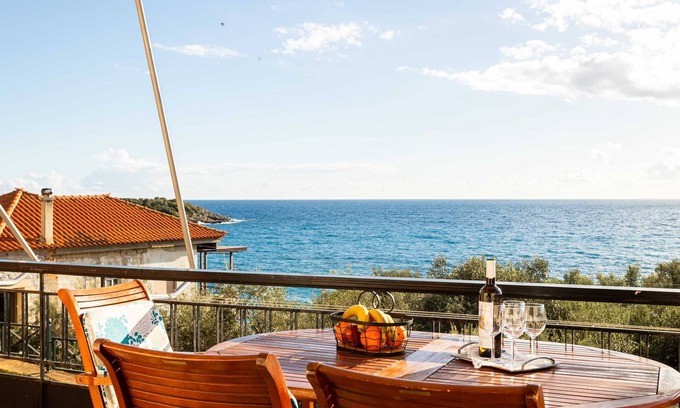 Lefktron House | Sunset Serenity - Kardamili Seaside Getaway