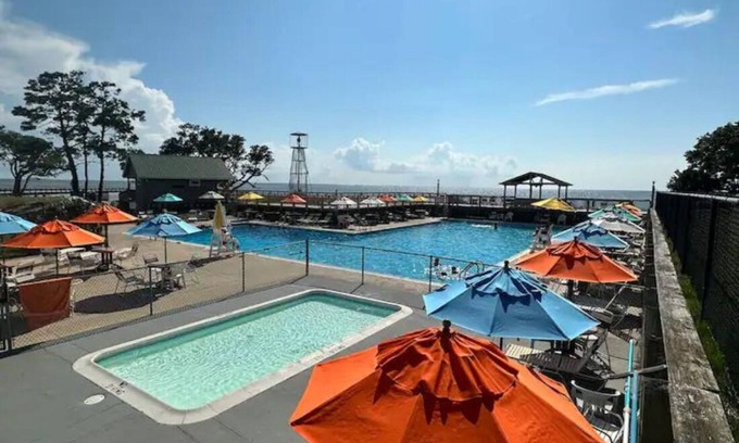 Colington Harbour House | Sunset View-Dog Friendly with Pool/Tennis!