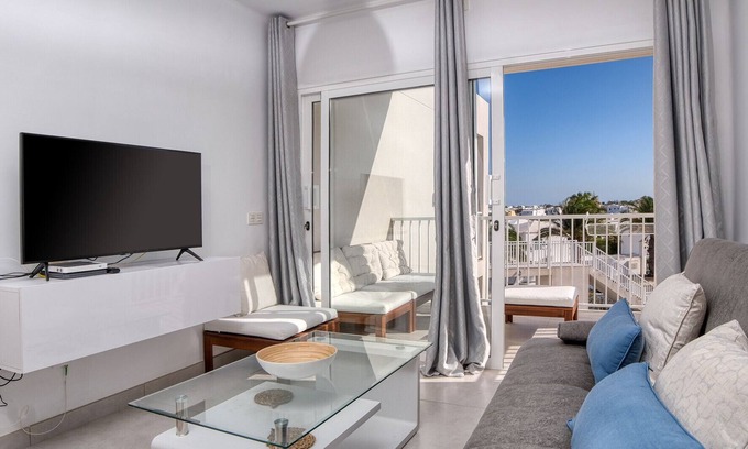 Costa Teguise House | Sunset View: modern, pool side holiday home
