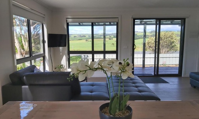 Apollo Bay Villa | Sunset View Villa