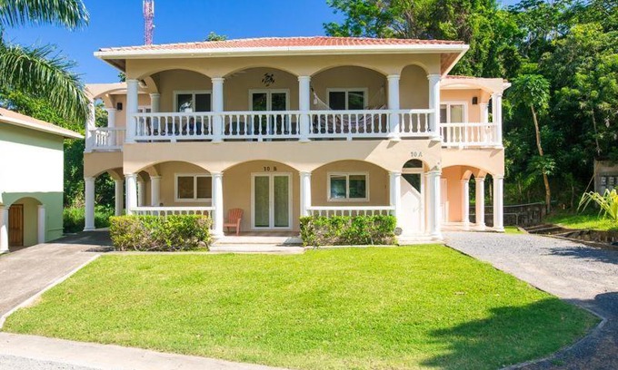 West End Apartment | Sunset Villas 10B