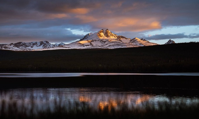 Chilcotin RV Rental | Sunset Wilderness Camp Lakefront Glamping Campground With Stunning Views