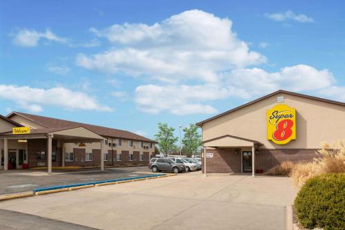 North Platte Hotel | Super 8 by Wyndham North Platte