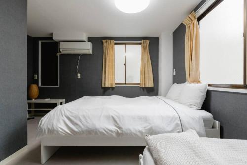Sennichimae Apartment | Super close to Dotonbori! Great location room#403