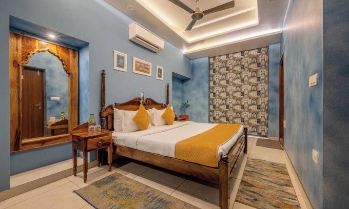 Panch Batti Apartment | Super Deluxe Room