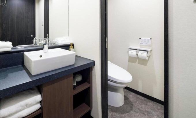 Hyakunincho Hotel | Super Queen in Apart-hotel in charming Shinjuku City