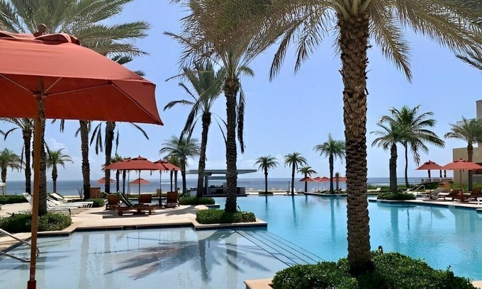 Maho Condo | Superb 167m² apartment with sea view in Mariott residence