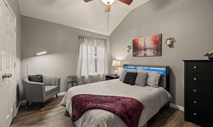 Tarrant County House | Superb 4-bedroom house with AC in Fort Worth