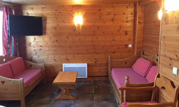 Val-d'Isere Apartment | Superb Apartment in Town Center, Close to Slopes and Shops, Sleeps 10