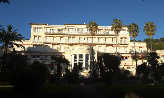 Hyeres Apartment | Superb apartment of 110 m2 sea view in prestigious residence