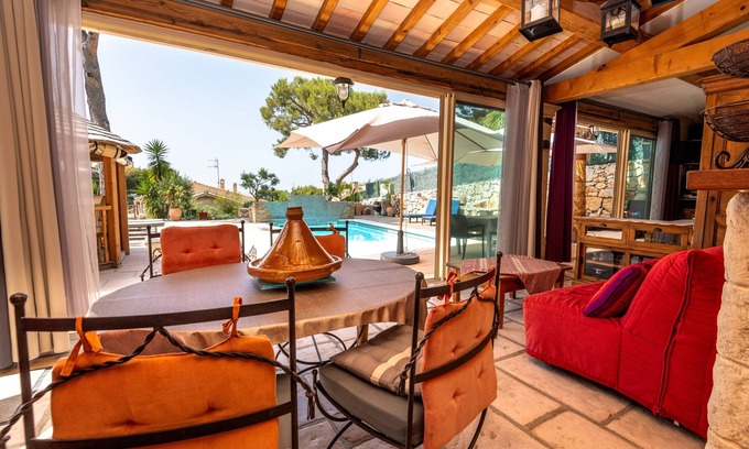 Cassis Cabin | Superb bungalow with private pool, sea view and Cap Canaille in Cassis