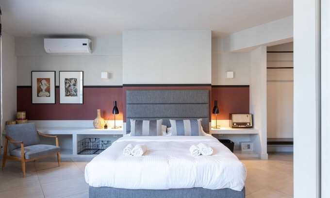 Psirri Apartment | Superb Central Athens Suite with Rooftop – Perfect for 5 Guests, 85sqm